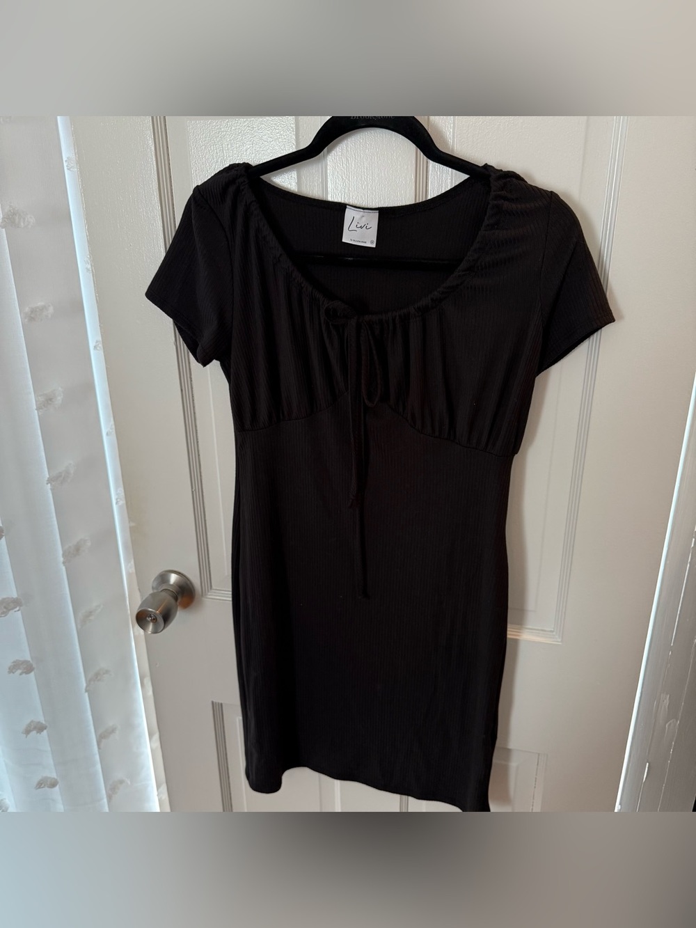 Livi Black Ribbed Tie-Neck Short Sleeve Dress